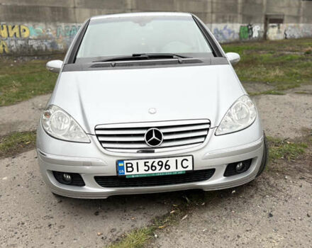 Сірий Мерседес А клас, об'ємом двигуна 2 л та пробігом 245 тис. км за 5900 $, фото 2 на Automoto.ua