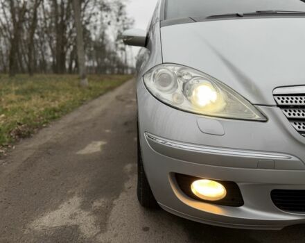 Серый Мерседес А класс, объемом двигателя 2 л и пробегом 185 тыс. км за 5500 $, фото 3 на Automoto.ua