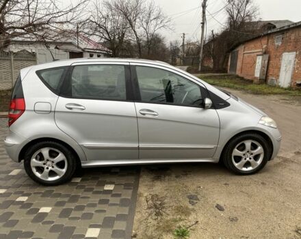 Серый Мерседес А класс, объемом двигателя 2 л и пробегом 235 тыс. км за 5650 $, фото 2 на Automoto.ua