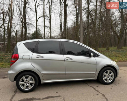 Серый Мерседес А класс, объемом двигателя 2 л и пробегом 187 тыс. км за 5500 $, фото 16 на Automoto.ua