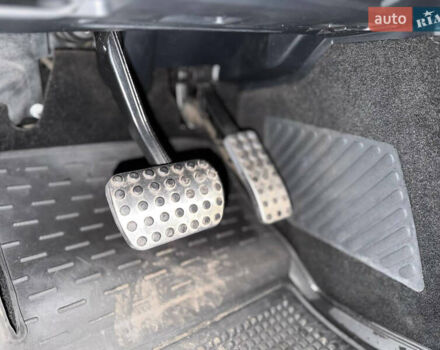 Серый Мерседес А класс, объемом двигателя 2 л и пробегом 187 тыс. км за 5500 $, фото 73 на Automoto.ua