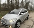 Серый Мерседес А класс, объемом двигателя 2 л и пробегом 185 тыс. км за 5500 $, фото 4 на Automoto.ua