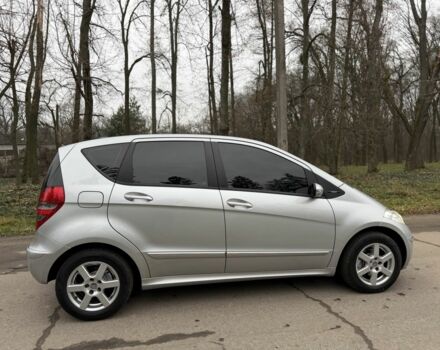 Серый Мерседес А класс, объемом двигателя 2 л и пробегом 185 тыс. км за 5500 $, фото 7 на Automoto.ua