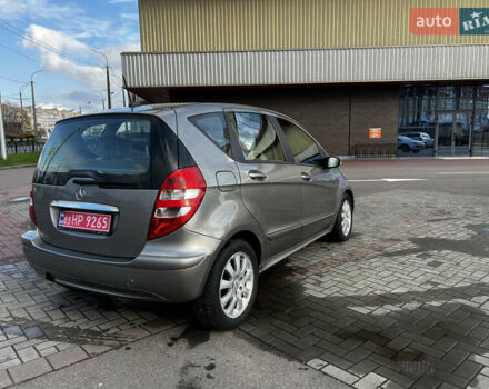 Серый Мерседес А класс, объемом двигателя 1.7 л и пробегом 154 тыс. км за 5800 $, фото 3 на Automoto.ua