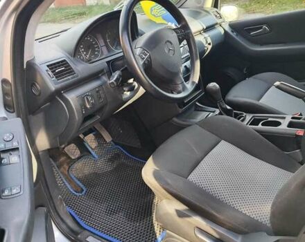 Серый Мерседес А класс, объемом двигателя 2 л и пробегом 320 тыс. км за 3700 $, фото 18 на Automoto.ua