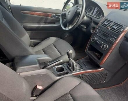 Мерседес А клас 2007 у Чернівцях на Automoto.ua Сірий Мерседес А клас, об'ємом двигуна 1.99 л та пробігом 212 тис. км за 5500 $, фото 4 на Automoto.ua