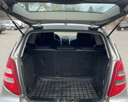 Сірий Мерседес А клас, об'ємом двигуна 2 л та пробігом 286 тис. км за 3600 $, фото 6 на Automoto.ua