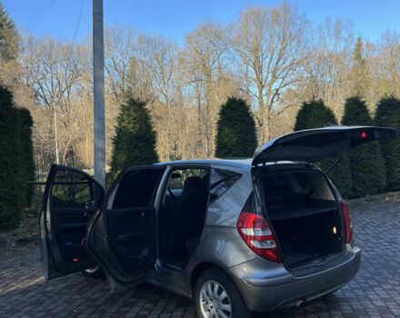 Серый Мерседес А класс, объемом двигателя 1.7 л и пробегом 240 тыс. км за 5300 $, фото 14 на Automoto.ua