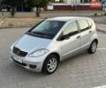 Сірий Мерседес А клас, об'ємом двигуна 1.5 л та пробігом 253 тис. км за 3950 $, фото 1 на Automoto.ua