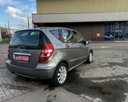 Серый Мерседес А класс, объемом двигателя 1.7 л и пробегом 154 тыс. км за 5800 $, фото 4 на Automoto.ua