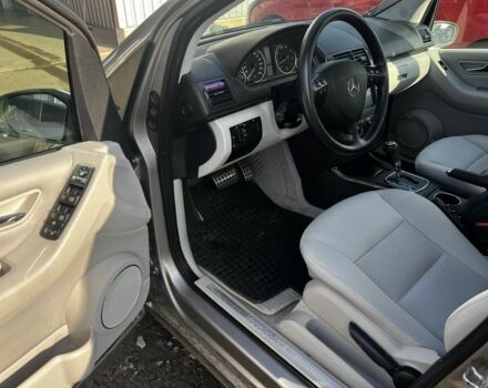 Серый Мерседес А класс, объемом двигателя 1.7 л и пробегом 154 тыс. км за 5800 $, фото 7 на Automoto.ua