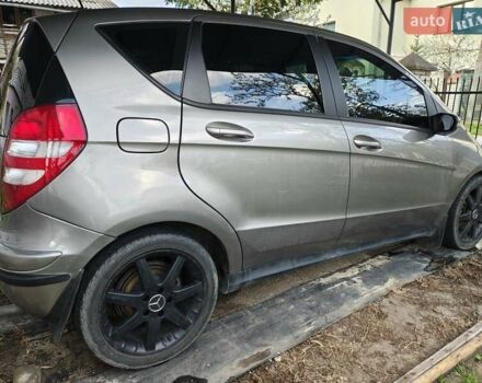 Серый Мерседес А класс, объемом двигателя 2 л и пробегом 192 тыс. км за 5299 $, фото 10 на Automoto.ua