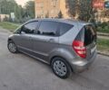 Сірий Мерседес А клас, об'ємом двигуна 1.7 л та пробігом 172 тис. км за 5500 $, фото 3 на Automoto.ua