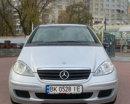 Серый Мерседес А класс, объемом двигателя 2 л и пробегом 186 тыс. км за 6200 $, фото 1 на Automoto.ua