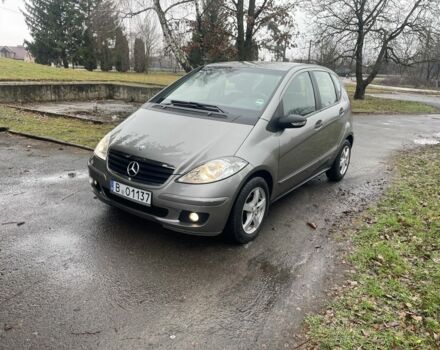 Сірий Мерседес А клас, об'ємом двигуна 2 л та пробігом 200 тис. км за 3513 $, фото 1 на Automoto.ua