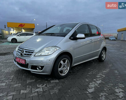 Сірий Мерседес А клас, об'ємом двигуна 1.7 л та пробігом 188 тис. км за 5500 $, фото 1 на Automoto.ua