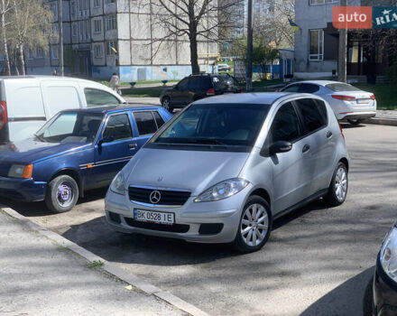 Серый Мерседес А класс, объемом двигателя 2 л и пробегом 186 тыс. км за 6200 $, фото 12 на Automoto.ua