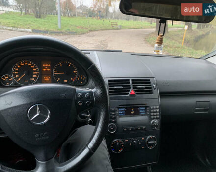 Серый Мерседес А класс, объемом двигателя 2 л и пробегом 184 тыс. км за 6100 $, фото 55 на Automoto.ua