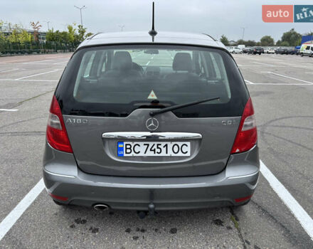 Сірий Мерседес А клас, об'ємом двигуна 1.99 л та пробігом 275 тис. км за 5900 $, фото 5 на Automoto.ua