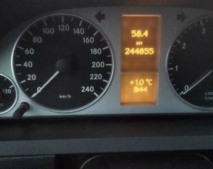 Серый Мерседес А класс, объемом двигателя 1.7 л и пробегом 244 тыс. км за 5850 $, фото 6 на Automoto.ua