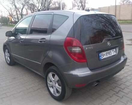 Сірий Мерседес А клас, об'ємом двигуна 2 л та пробігом 258 тис. км за 5250 $, фото 1 на Automoto.ua