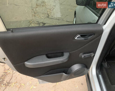 Серый Мерседес А класс, объемом двигателя 2 л и пробегом 184 тыс. км за 6100 $, фото 19 на Automoto.ua