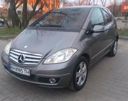 Серый Мерседес А класс, объемом двигателя 1.99 л и пробегом 258 тыс. км за 5250 $, фото 9 на Automoto.ua