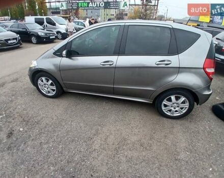 Серый Мерседес А класс, объемом двигателя 2 л и пробегом 357 тыс. км за 4100 $, фото 1 на Automoto.ua