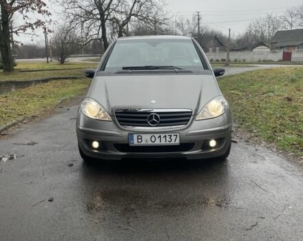 Сірий Мерседес А клас, об'ємом двигуна 2 л та пробігом 200 тис. км за 3513 $, фото 2 на Automoto.ua