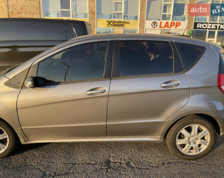 Серый Мерседес А класс, объемом двигателя 1.99 л и пробегом 357 тыс. км за 4700 $, фото 2 на Automoto.ua