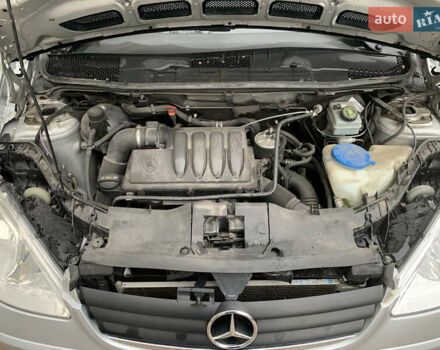 Серый Мерседес А класс, объемом двигателя 2 л и пробегом 184 тыс. км за 6100 $, фото 47 на Automoto.ua