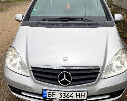 Серый Мерседес А класс, объемом двигателя 2 л и пробегом 264 тыс. км за 6100 $, фото 4 на Automoto.ua