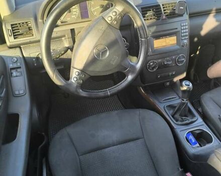 Серый Мерседес А класс, объемом двигателя 1.7 л и пробегом 257 тыс. км за 5700 $, фото 5 на Automoto.ua