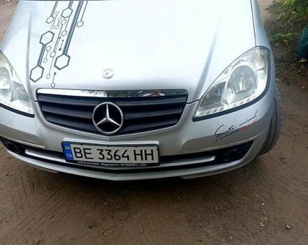 Серый Мерседес А класс, объемом двигателя 2 л и пробегом 265 тыс. км за 6800 $, фото 5 на Automoto.ua