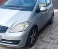 Серый Мерседес А класс, объемом двигателя 1.7 л и пробегом 175 тыс. км за 4500 $, фото 1 на Automoto.ua