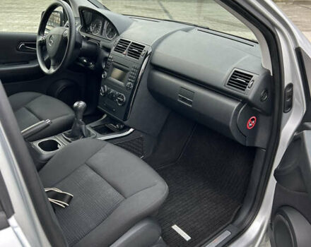 Серый Мерседес А класс, объемом двигателя 1.7 л и пробегом 241 тыс. км за 6500 $, фото 15 на Automoto.ua