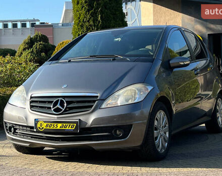 Серый Мерседес А класс, объемом двигателя 1.99 л и пробегом 225 тыс. км за 7999 $, фото 2 на Automoto.ua