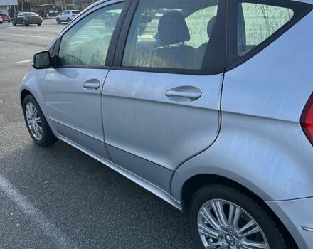 Серый Мерседес А класс, объемом двигателя 1.7 л и пробегом 76 тыс. км за 7300 $, фото 5 на Automoto.ua