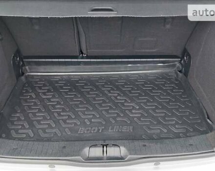 Серый Мерседес А класс, объемом двигателя 1.99 л и пробегом 215 тыс. км за 6000 $, фото 12 на Automoto.ua