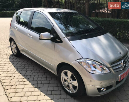 Мерседес А класс 2010 в Луцке на Automoto.ua Серый Мерседес А класс, объемом двигателя 1.6 л и пробегом 80 тыс. км за 9500 $, фото 98 на Automoto.ua