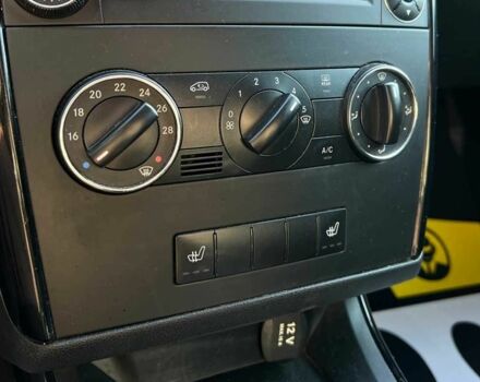 Серый Мерседес А класс, объемом двигателя 2 л и пробегом 225 тыс. км за 7999 $, фото 15 на Automoto.ua