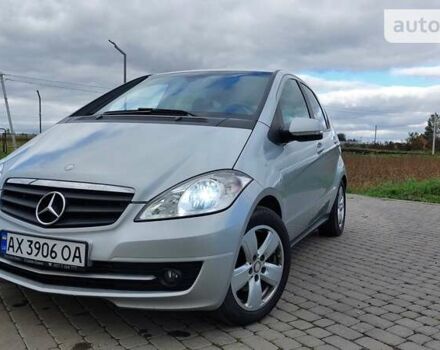 Серый Мерседес А класс, объемом двигателя 1.99 л и пробегом 230 тыс. км за 5500 $, фото 1 на Automoto.ua