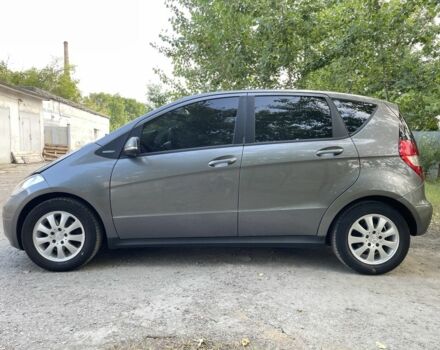 Серый Мерседес А класс, объемом двигателя 1.5 л и пробегом 241 тыс. км за 6400 $, фото 2 на Automoto.ua