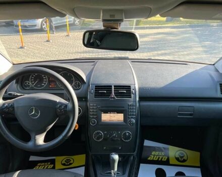 Серый Мерседес А класс, объемом двигателя 2 л и пробегом 225 тыс. км за 7999 $, фото 12 на Automoto.ua