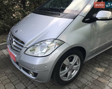 Мерседес А класс 2010 в Луцке на Automoto.ua Серый Мерседес А класс, объемом двигателя 1.6 л и пробегом 80 тыс. км за 9500 $, фото 96 на Automoto.ua