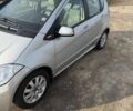 Сірий Мерседес А клас, об'ємом двигуна 1.46 л та пробігом 200 тис. км за 6900 $, фото 1 на Automoto.ua