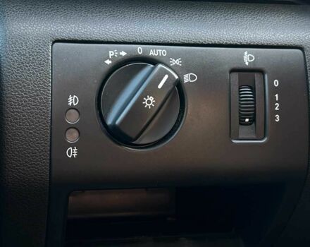 Серый Мерседес А класс, объемом двигателя 2 л и пробегом 225 тыс. км за 7999 $, фото 17 на Automoto.ua