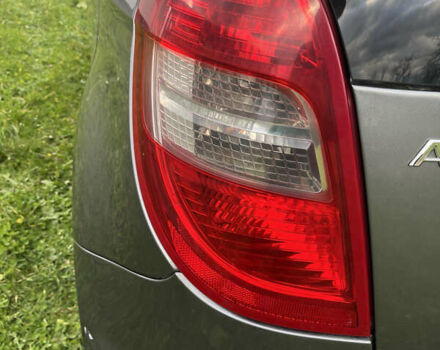 Серый Мерседес А класс, объемом двигателя 1.99 л и пробегом 234 тыс. км за 9500 $, фото 3 на Automoto.ua