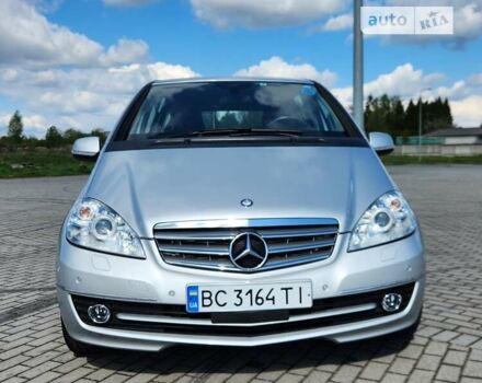 Серый Мерседес А класс, объемом двигателя 1.7 л и пробегом 76 тыс. км за 8700 $, фото 7 на Automoto.ua