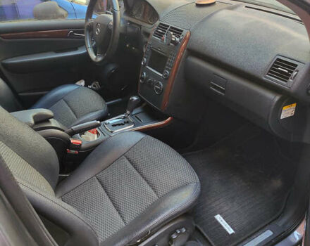 Мерседес А клас 2011 у Фастове на Automoto.ua Сірий Мерседес А клас, об'ємом двигуна 1.7 л та пробігом 82 тис. км за 7300 $, фото 6 на Automoto.ua